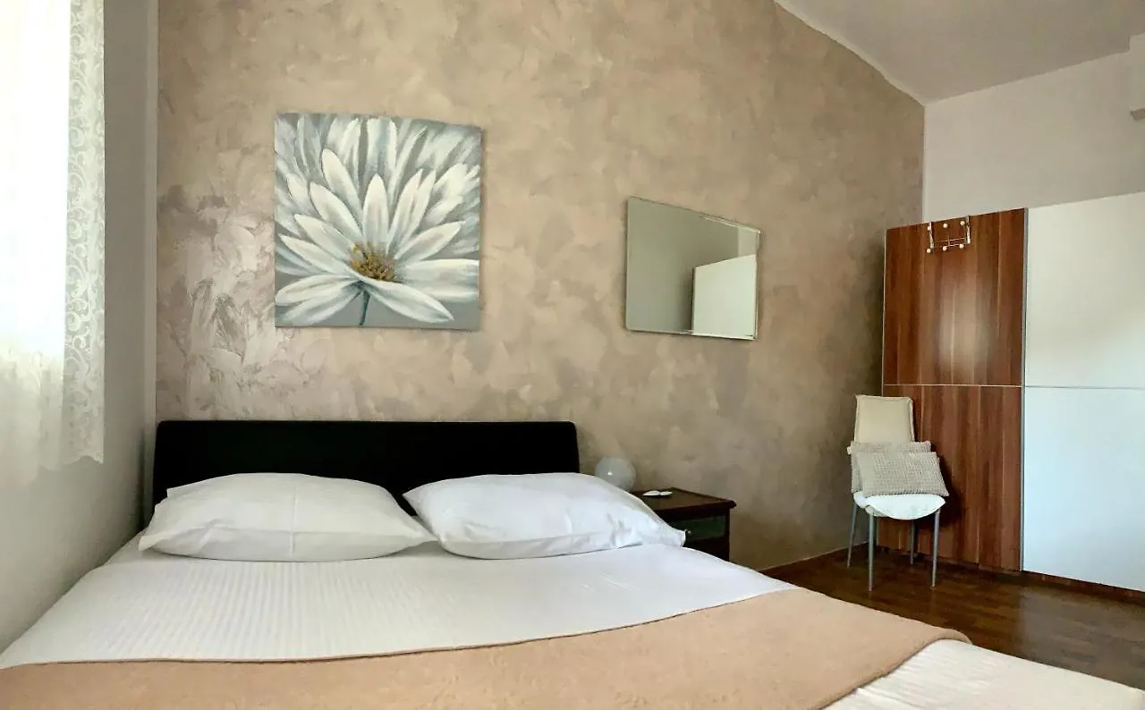 Apartment Lidija Stobrec