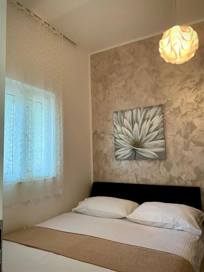 Apartment Lidija Spalato